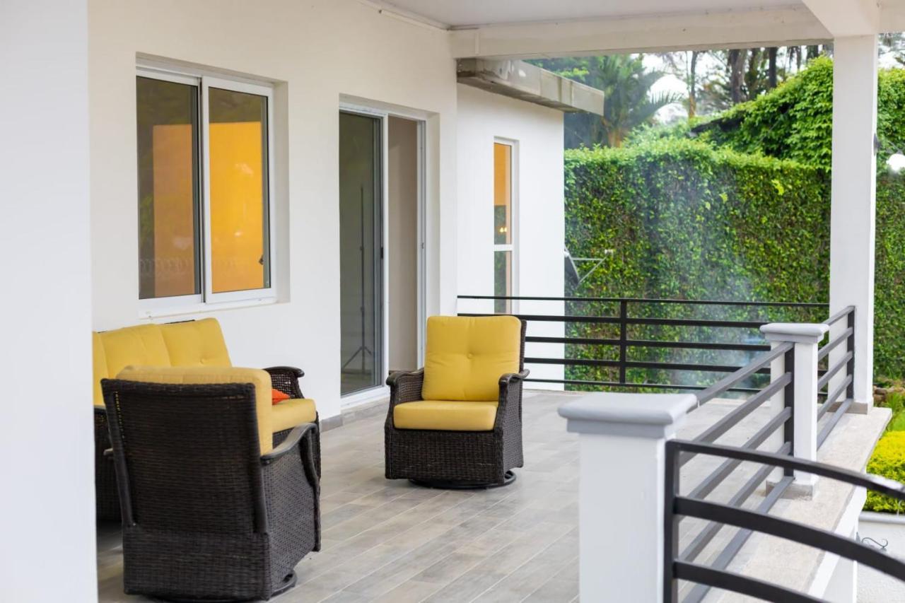 Hotel Cocoview, Bar & Restaurante Valle de Angeles Exterior photo